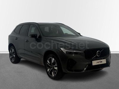 Usado Volvo XC60 Plus 250 CV (183 kW) 2025 Gris / plata SUV