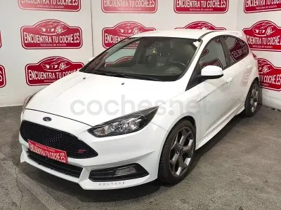 Usado Ford Focus ST 185 CV (136 kW) 2016 Blanco Berlina