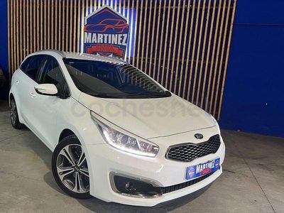 Usado Kia Ceed 136 CV (100 kW) 2018 Blanco Utilitario