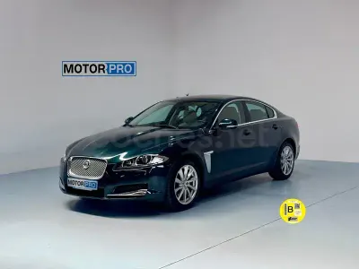 Usado Jaguar XF Luxury 190 CV (139 kW) 2012 Verde Berlina
