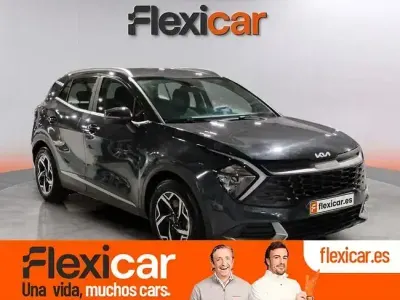 Usado Kia Sportage 115 CV (84 kW) 2023 Gris / plata SUV