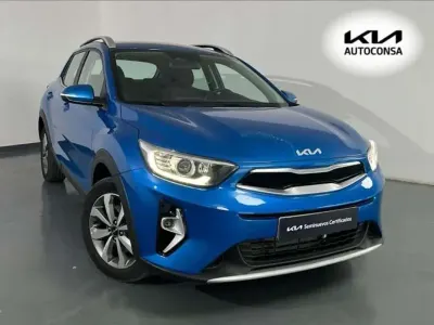 Usado Kia Stonic 101 CV (74 kW) 2025 Azul SUV