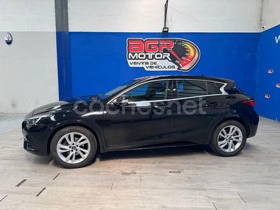 Negro Usado 2018 Infiniti Q30 Premium Berlina | 11.999 € (Un poco caro)