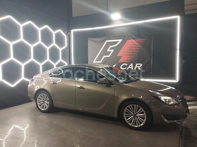 Gris / plata Usado 2015 Opel Insignia Selective Berlina | 6480 € (Un poco caro)