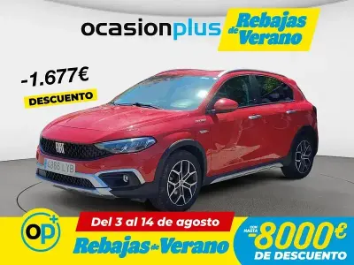 Usado Fiat Tipo Cross 130 CV (95 kW) 2022 Rojo Berlina