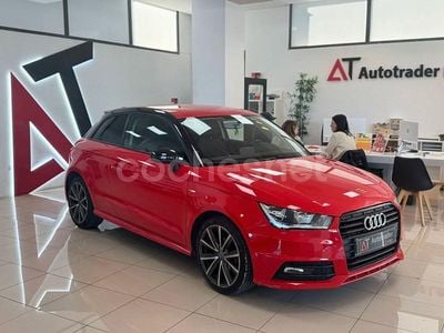 Rojo Usado 2015 Audi A1 Attraction Berlina | 11.750 € (Precio justo)