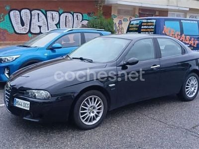 Negro Usado 2004 Alfa Romeo 156 Distinctive Berlina | 2800 €