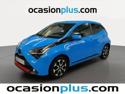 Usado Toyota Aygo X-play 72 CV (52 kW) 2019 Azul Utilitario