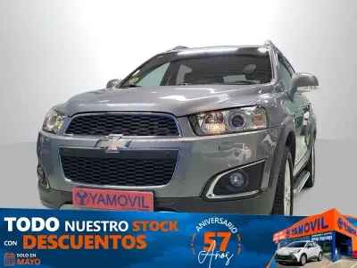 Usado Chevrolet Captiva LT 184 CV (135 kW) 2013 Gris / plata SUV