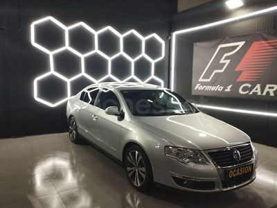 Gris / plata Usado 2006 VW Passat Advance Berlina | 5480 € (Precio justo)