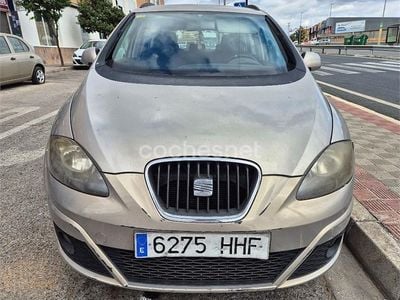 Beige Usado 2011 Seat Altea XL Style Monovolumen | 3900 € (Precio justo)