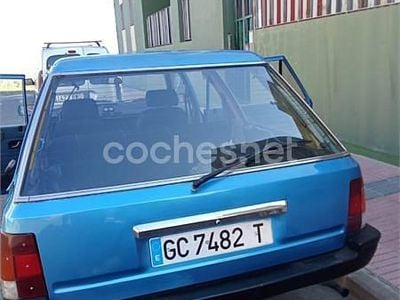 Usado Peugeot 505 76 CV (55 kW) 1988 Azul Familiar