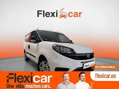 Usado Fiat Doblò Easy 95 CV (69 kW) 2022 Blanco Monovolumen