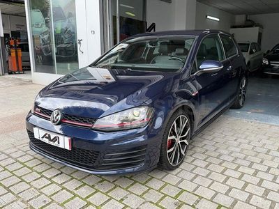 Usado VW Golf VII GTI 230 CV (169 kW) 2015 Azul Berlina