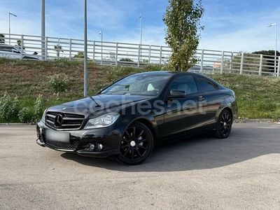 Usado Mercedes C180 156 CV (114 kW) 2011 Negro Coupe
