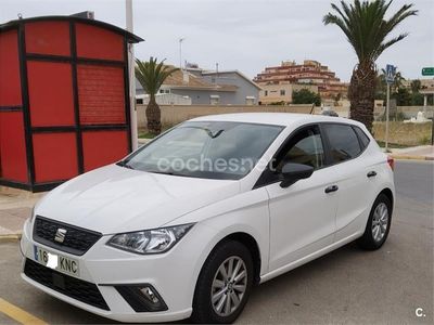 Usado Seat Ibiza Style 75 CV (55 kW) 2018 Blanco Utilitario