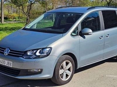 Usado VW Sharan Advance 140 CV (102 kW) 2014 Gris Monovolumen