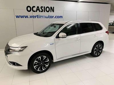 Blanco Usado 2018 Mitsubishi Outlander P-HEV SUV | 26.500 € (Caro)