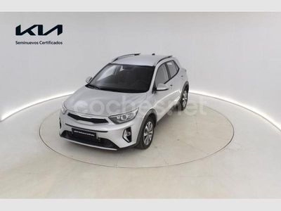 Gris / plata Usado 2024 Kia Stonic SUV | 17.999 € (Precio justo)