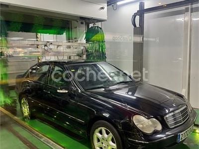 Usado Mercedes C240 Elegance 170 CV (125 kW) 2001 Negro Berlina