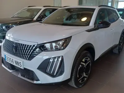 Nuevo Peugeot 2008 Allure Turbo 100 CV (73 kW) 2026 Blanco SUV