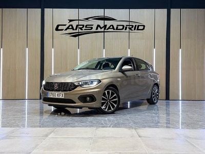 Usado Fiat Tipo 120 CV (88 kW) 2017 Beige Berlina