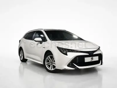 Usado Toyota Corolla Active 122 CV (89 kW) 2021 Blanco Familiar