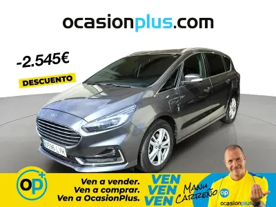 Usado Ford S-MAX Titanium 190 CV (139 kW) 2022 Gris Monovolumen