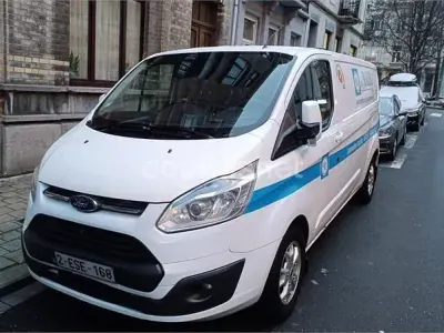 Usado Ford Tourneo Limited 155 CV (114 kW) 2014 Blanco Monovolumen