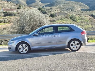 Gris / plata Usado 2004 Audi A3 Ambiente Berlina | 2950 € (Buen precio)