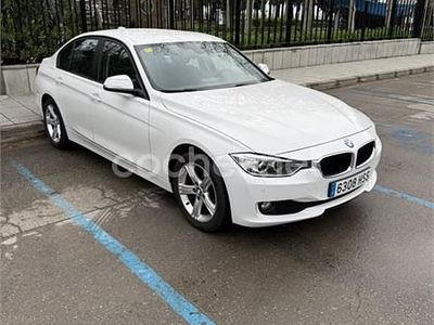Usado BMW 318 Sport Line 143 CV (105 kW) 2013 Blanco Berlina