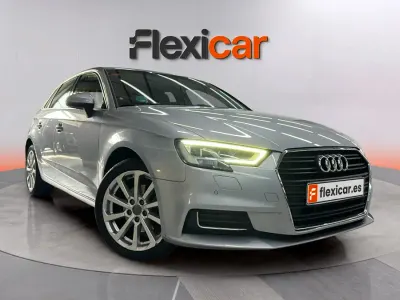 Usado Audi A3 Premium 116 CV (85 kW) 2019 Gris Berlina