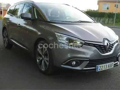 Usado Renault Grand Scénic IV Zen 130 CV (95 kW) 2017 Gris / plata Monovolumen
