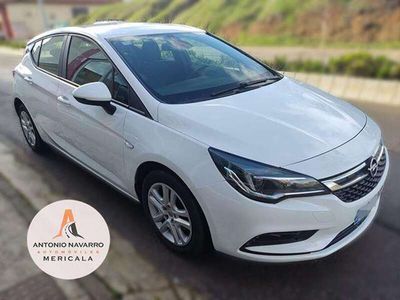 usado Opel Astra 1.6CDTi S/S Selective 136