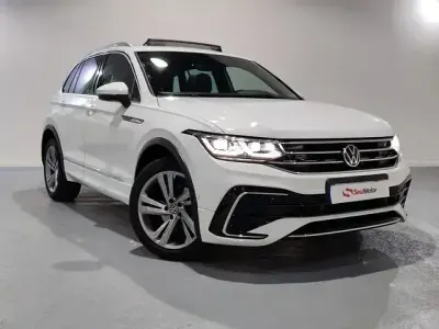 Usado VW Tiguan R-line 150 CV (110 kW) 2022 Blanco SUV