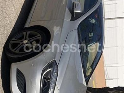 Gris / plata Usado 2015 Mercedes A180 Urban Berlina | 13.900 € (Precio justo)
