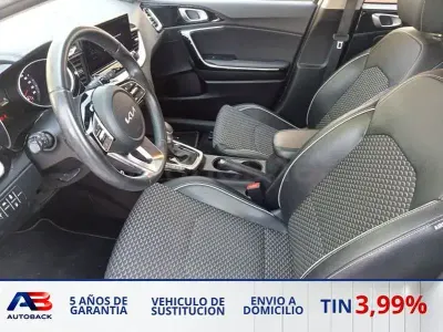 Usado Kia Ceed 136 CV (100 kW) 2023 Blanco Utilitario