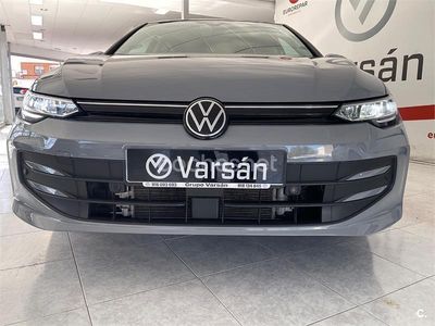 Usado VW Golf VIII Life 115 CV (84 kW) 2025 Gris / plata Berlina