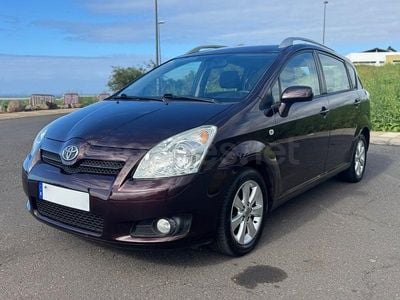 Usado Toyota Corolla Verso Sol 129 CV (94 kW) 2009 Violeta / lila Monovolumen