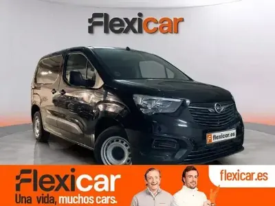 Usado Opel Combo Edition 102 CV (75 kW) 2020 Negro Monovolumen