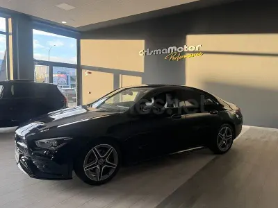 Käytetty Mercedes CLA200 150 HP (110 kW) 2020 Musta Sedan