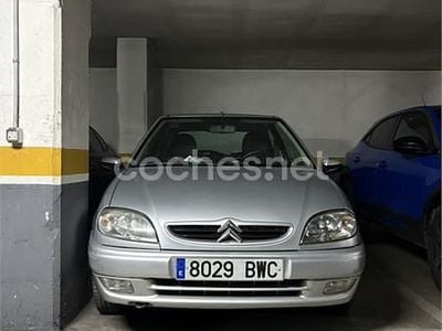 Usado Citroën Saxo 58 CV (42 kW) 2002 Gris / plata Utilitario