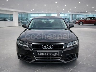 Usado Audi A4 136 CV (100 kW) 2010 Gris / plata Berlina