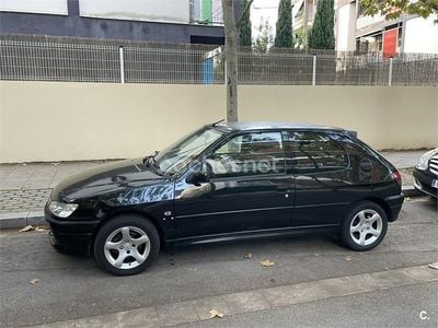Usado Peugeot 306 90 CV (66 kW) 2001 Negro Berlina