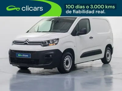 Usado Citroën Berlingo 100 CV (73 kW) 2021 Blanco Monovolumen