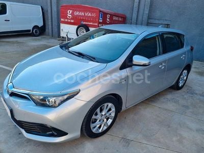 Toyota Auris Hybrid