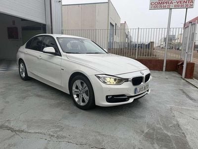 Blanco Usado 2012 BMW 320 Sport Line Berlina | 7974 € (Buen precio)