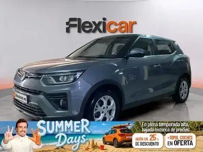 Usado SsangYong Tivoli 128 CV (94 kW) 2022 Gris SUV