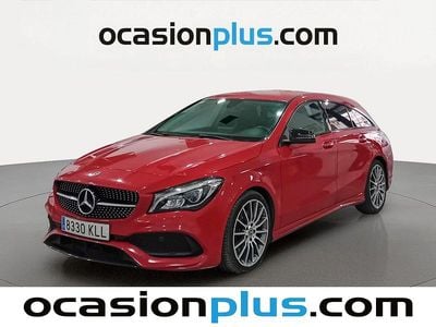 Usado Mercedes CLA220 Shooting Brake AMG 177 CV (130 kW) 2018 Rojo Familiar