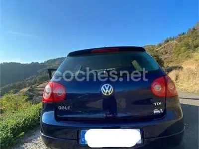 Usado VW Golf IV Highline 105 CV (77 kW) 2005 Azul Berlina